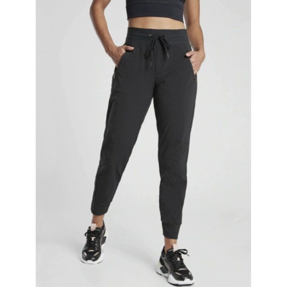 Athleta Trekkie North Jogger Size 8